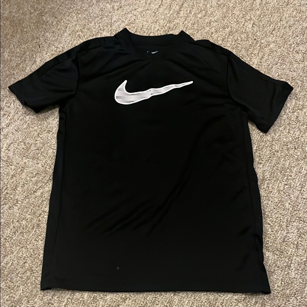 Nike Black Dri-FIT Short Sleeve Performance Tee Shirt with White Swoosh Youth L